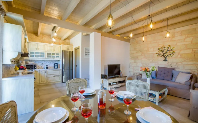 Villa Sirocos, Private eco pool, near the beach