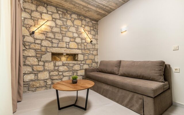 Achatis Apartments with sea view