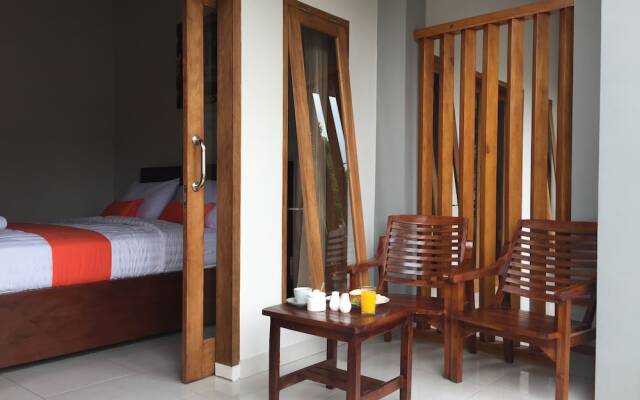 Semilir Senggigi Inn