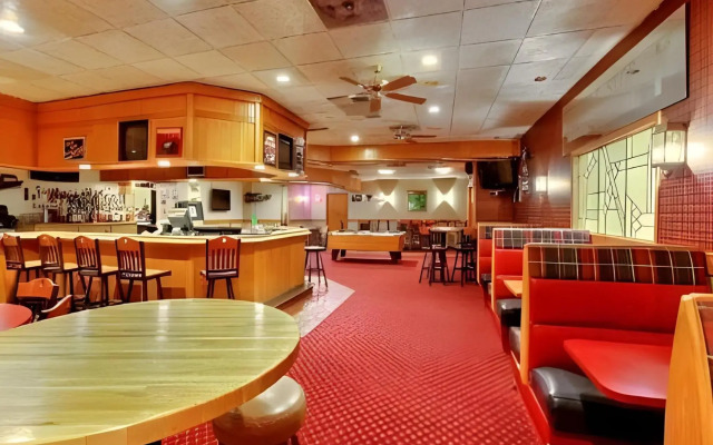 Crookston Inn and Convention Center