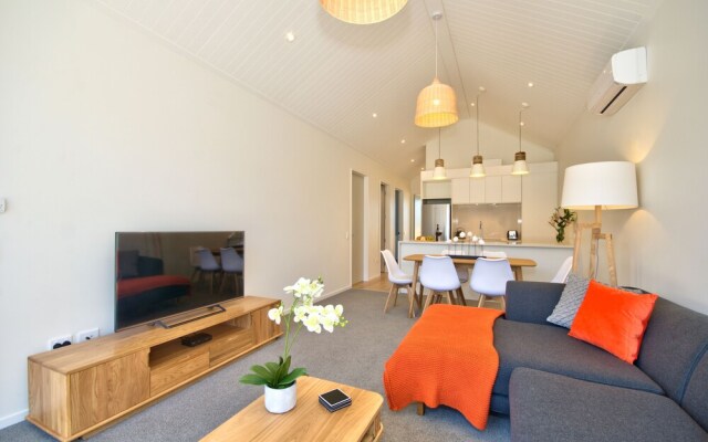 Cherry Blossom Holiday Villa