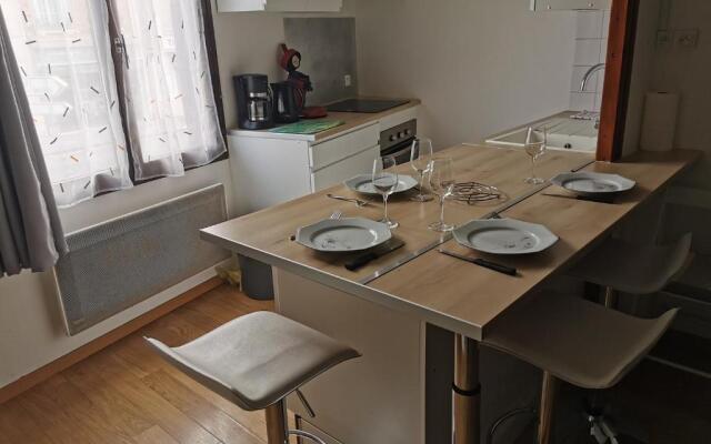 Au Saint Timothée près Caves Champagne