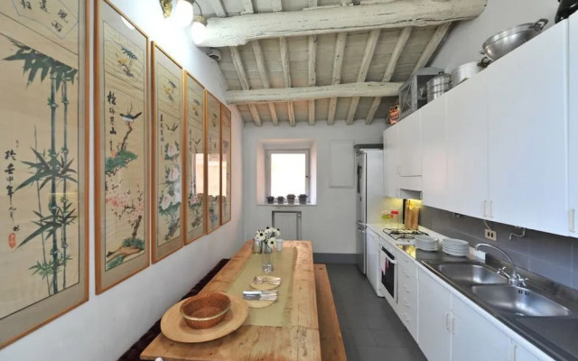 Unique 3 Bed Flat in the Heart of Trastevere