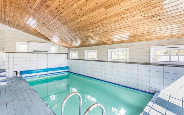Amazing Home in Lindesnes With 5 Bedrooms, Indoor Swimming Pool and Wifi