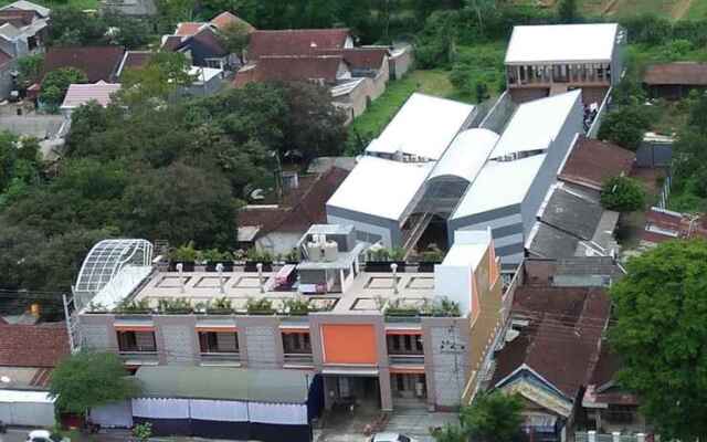 Patria Family Blitar