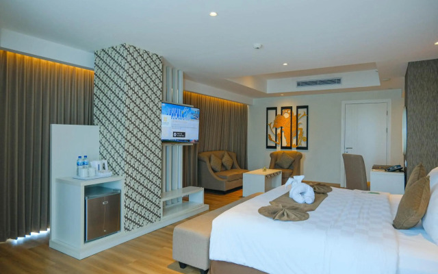 Platinum Adisucipto Hotel & Conference