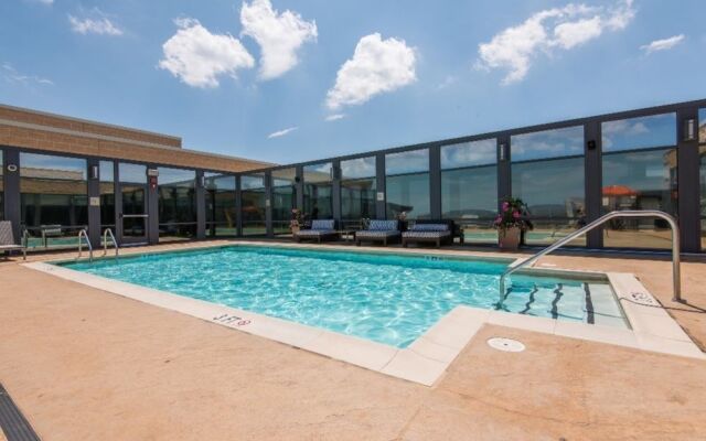 Bridgestreet Millennium Metropolitan Park