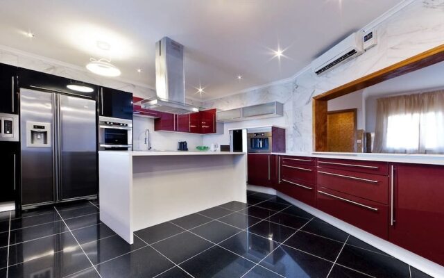 ApartHotel Luar