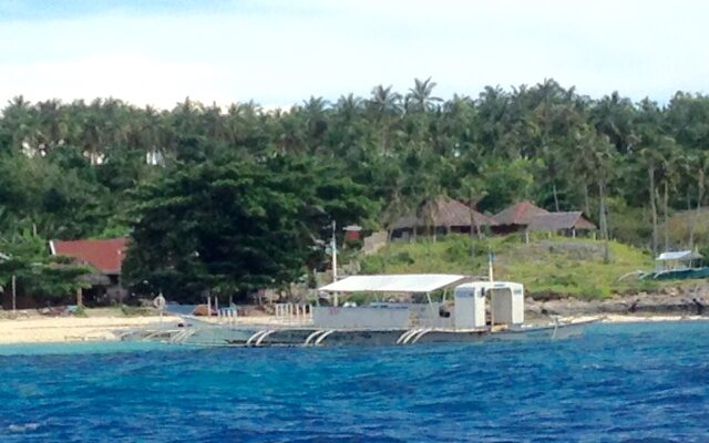Liwayway Sa Bohol-Pamilacan Bed & Breakfast