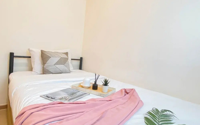 Cozy Living 2Br At Apartment Meikarta