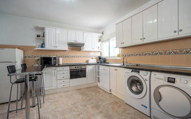 Condo 50m From Los Boliches Beach in Fuengirola