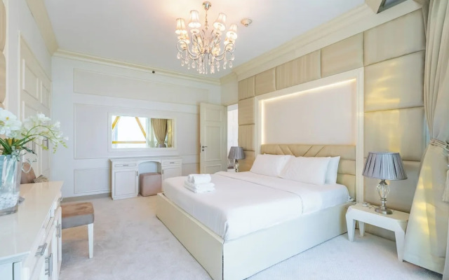 Luxury 2 Bed Home with Maid DIFC