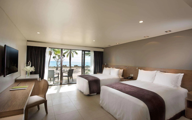 DoubleTree Resort by Hilton Hotel Fiji - Sonaisali Island