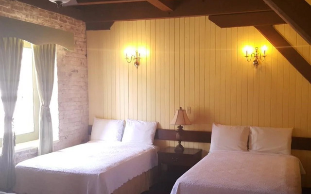 Copper and Lumber Store Hotel