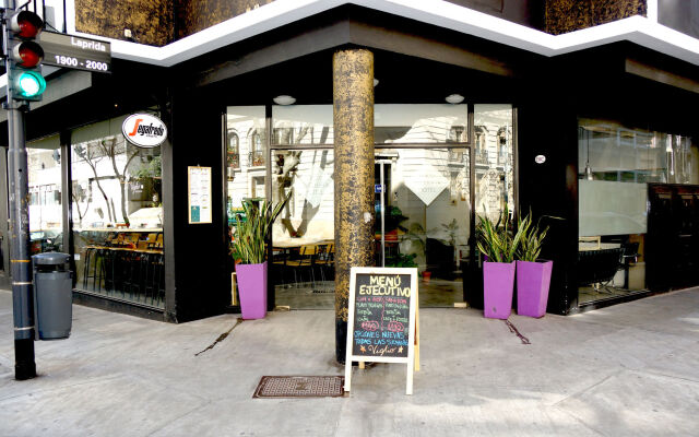 Epico Recoleta Hotel