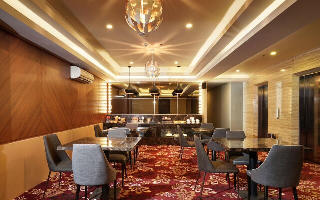 pyramid suites Hotel