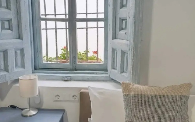 Mina25 by 7Escalones