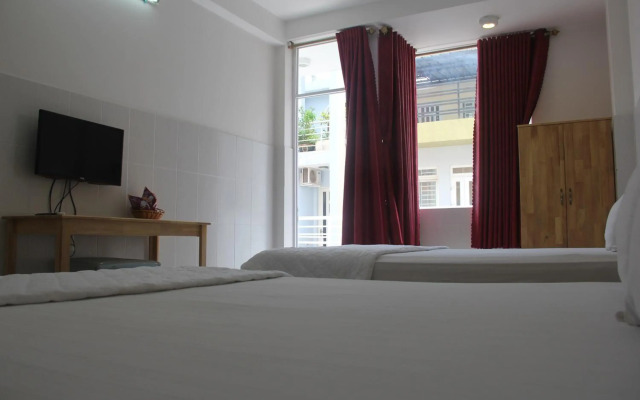 SAIGON River Hotel - Dist 2