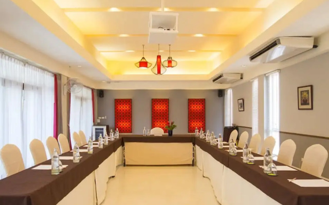 Red Ginger Chic Resort