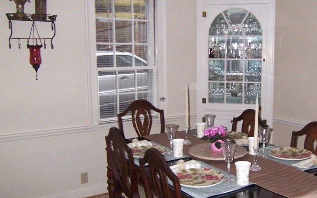 Wellesley Bed and Breakfast