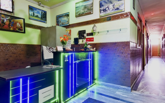 OYO 87525 Hotel Green