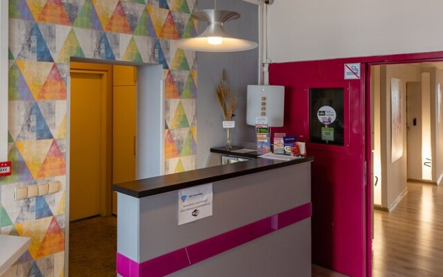 Fusion Hostel & Hotel
