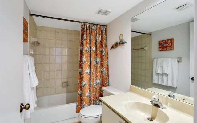 Eagle Cay Building 3-204