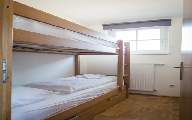 Inviting Apartment Near Skiing