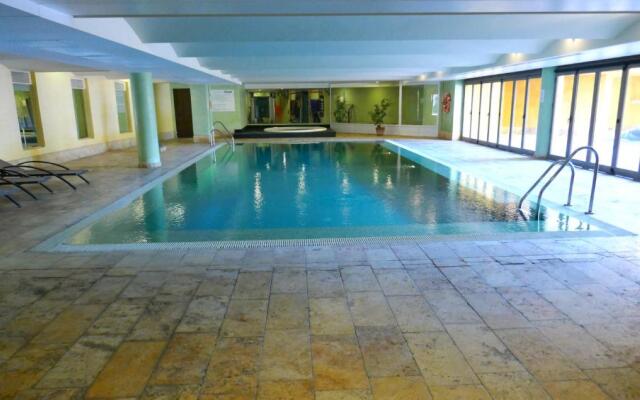 Salinas. Apartment for 4. Terrace/Parking/Pools/Gym/4mins beach