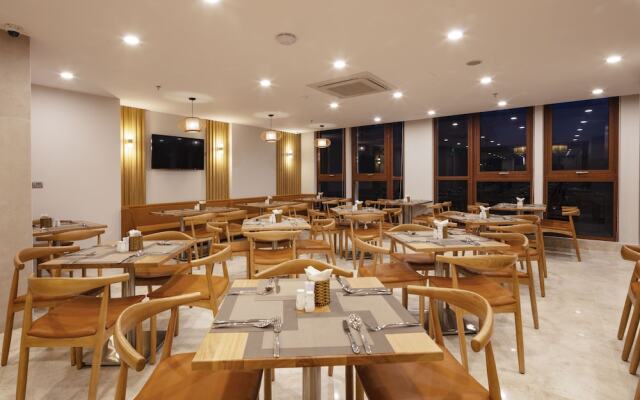 Sunkiss Hotel