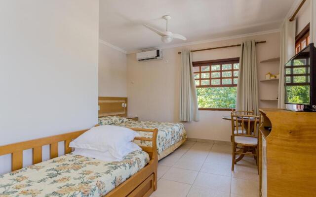 Beach Hotel Cambury