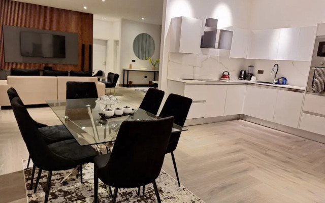 Victor Regents Apartment