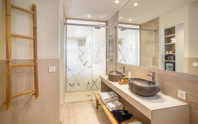 Hotel Zahara Beach by Q Hotels
