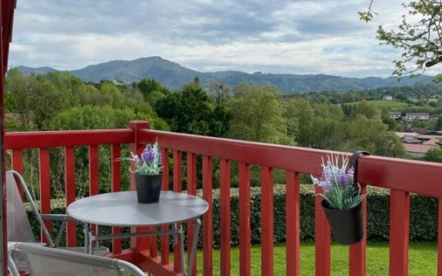 Appartement vue sur la Rhune