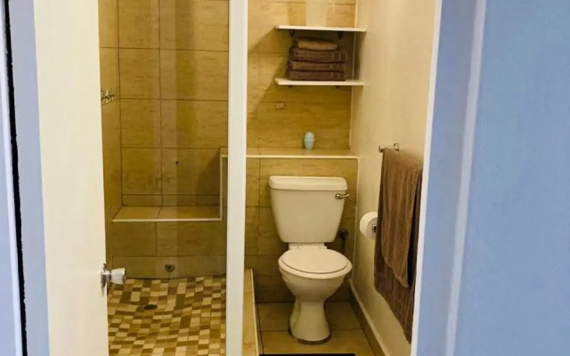 206 Tenbury Beach Apartment