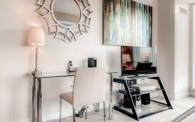 Global Luxury Suites at West End