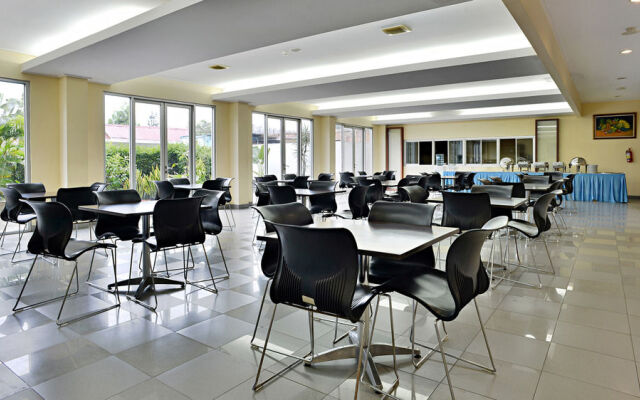 ZEN Rooms Cipayung KM 71