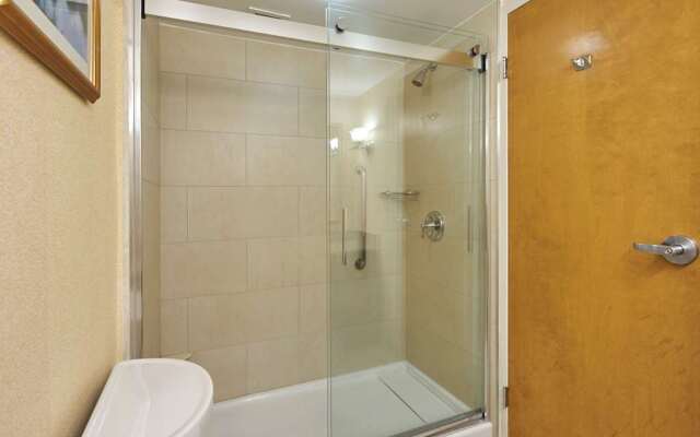 Hilton Raleigh North Hills
