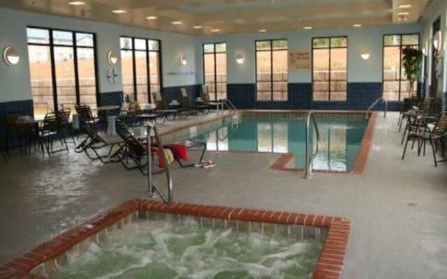 Hampton Inn & Suites McComb