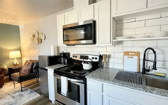 Serene 1BR Escape Near Bricktown - 32A