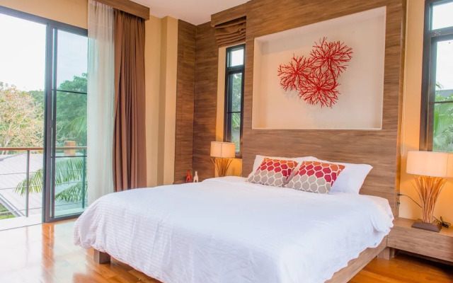 Moin Lakeside Pool Villa ChiangMai