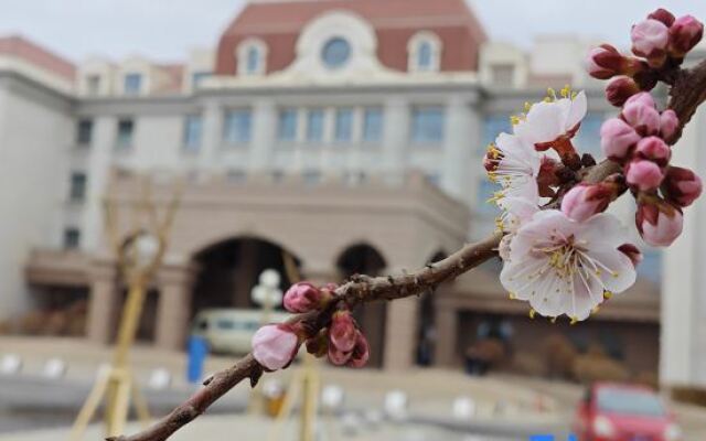 Shuangcheng Hotel