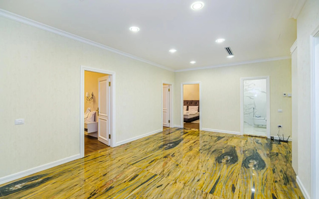 VIP Apartment in Buta palace 703
