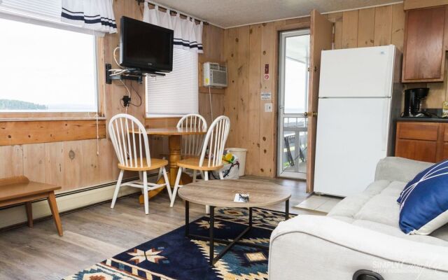 Belknap Point Inn