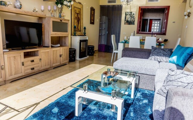 2 bedrooms apartment with sea view