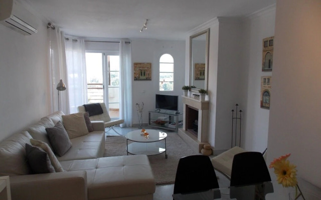 Fabulous Apartment Near Puerto Banus