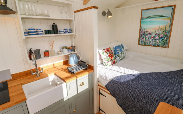 Lower Trewern Shepherds Hut