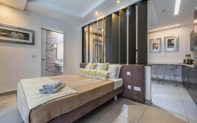 Jules Suites