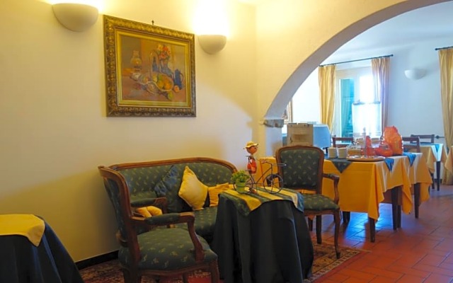 Hotel La Giada Del Mesco