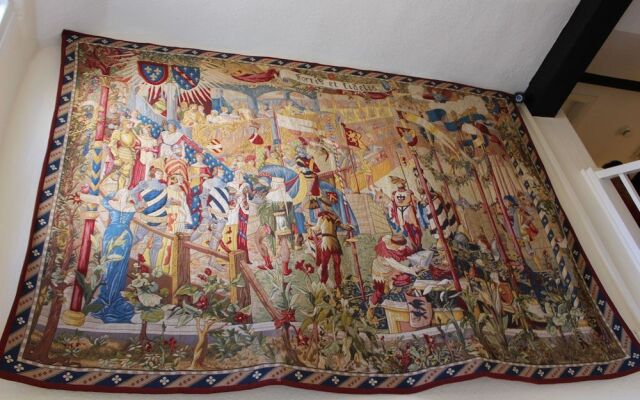 Raven Haven Glastonbury